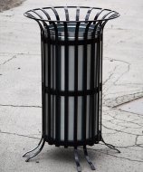 Outdoor trash can Hrabě 1035 - 2