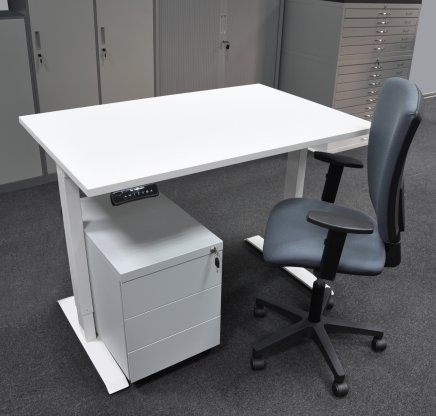 Height-adjustable table with chair and container EO16_56203_Matrix - 1