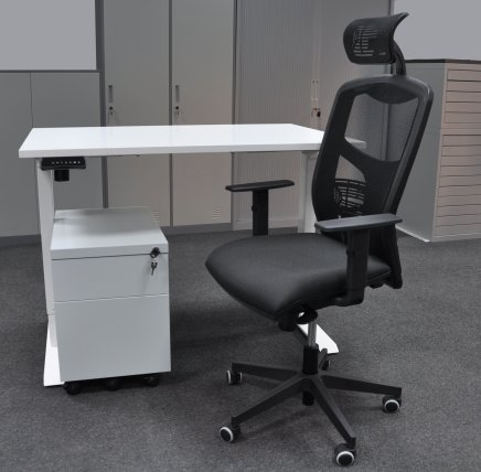 Height-adjustable table with container and chair EO14_56202_York - 1