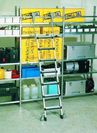 Mobile shelving ladder, with padded step edge 41413 - 1