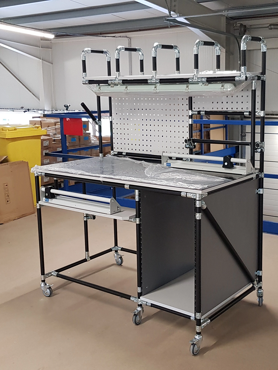 Assembly tables