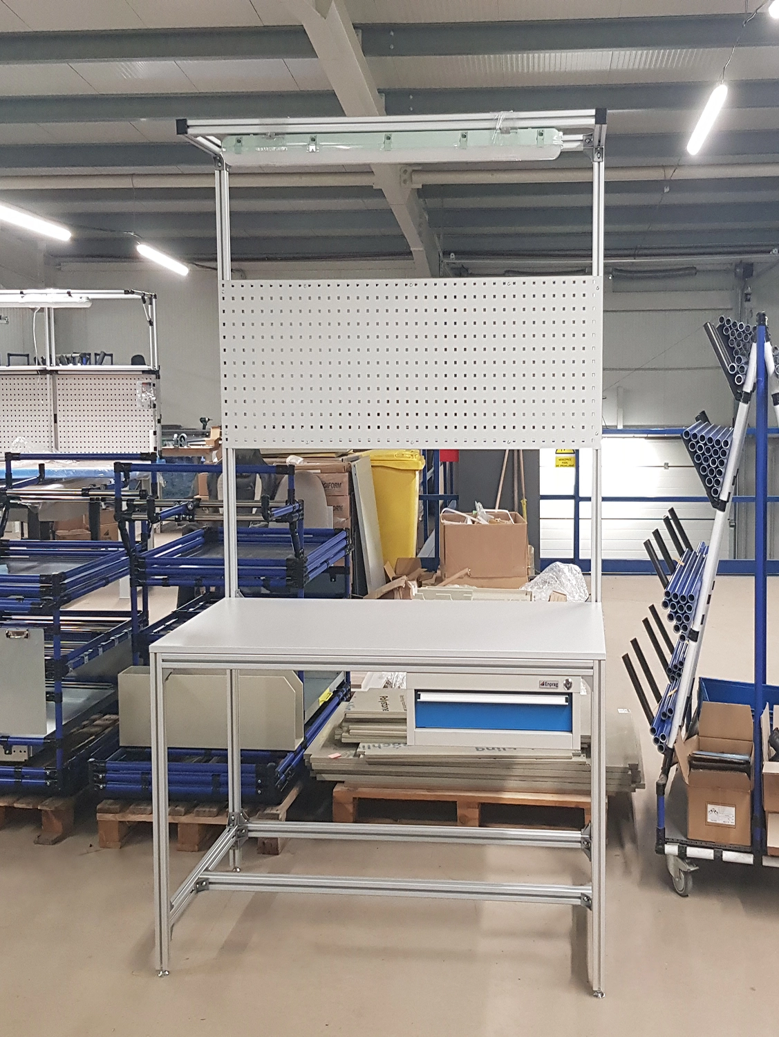 Assembly tables
