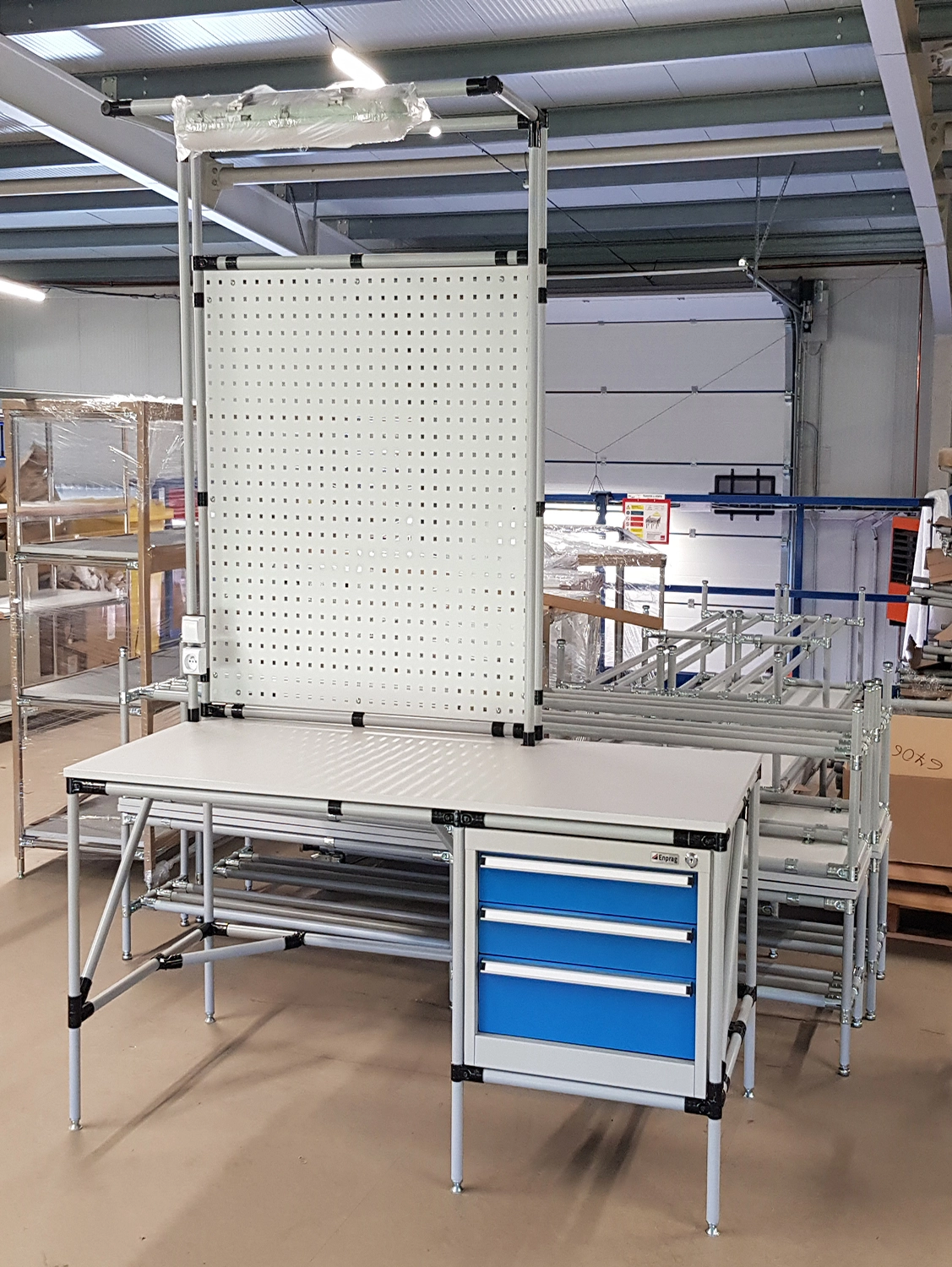 Assembly tables